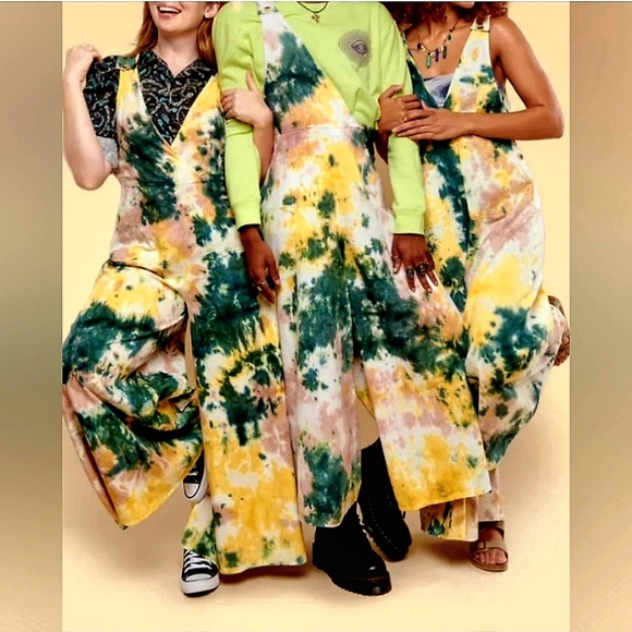 Earthbound Trading Co. Tie dye, flare leg jumper - Picture 3 of 8